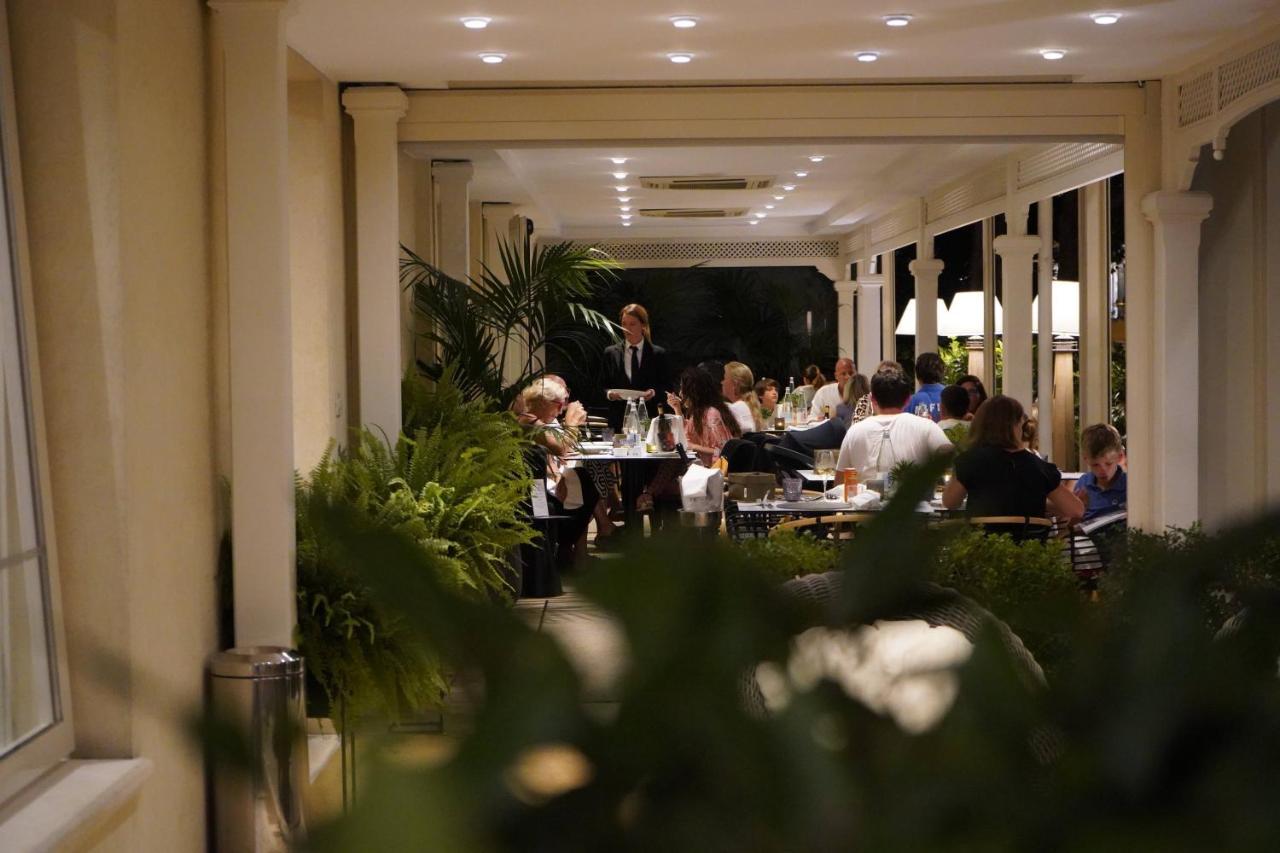 Hotel Maestrale Riccione Bagian luar foto