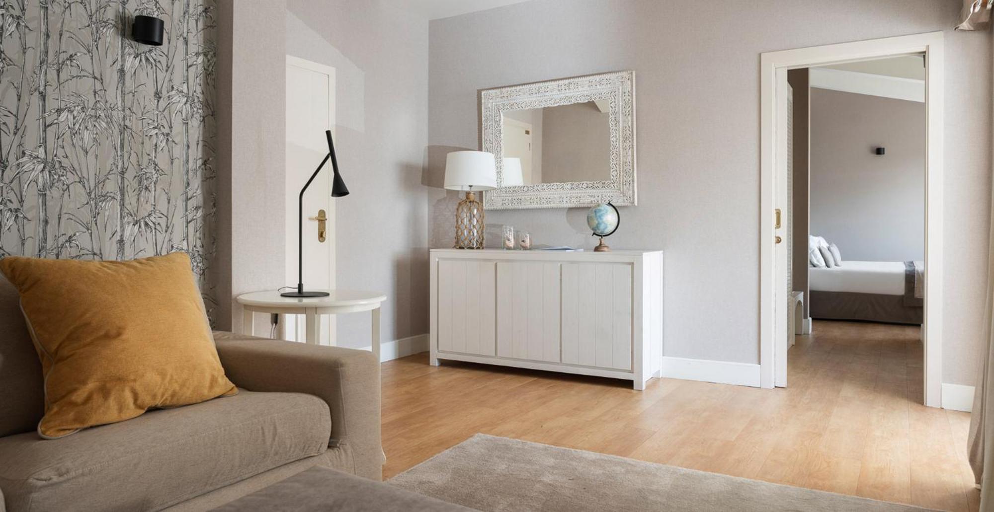 Hotel Maestrale Riccione Bagian luar foto